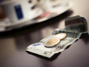 astuces-pour-economiser-tous-les-mois-20341850